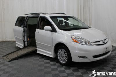 2007 toyota sienna handicap van for sale