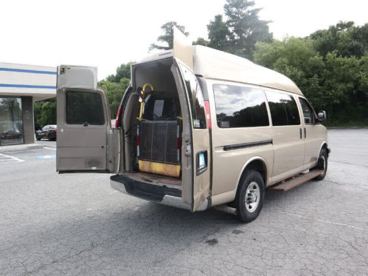 chevy express passenger van with handicap lift