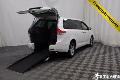 2013 toyota sienna van