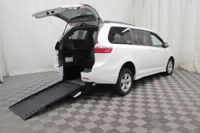 Minivans For Sale >> Toyota Sienna Wheelchair Vans For Sale Ams Vans Minivans For Sale >> Toyota Sienna Wheelchair Vans For Sale Ams Vans