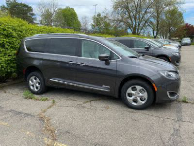 Handicap Van for Sale - 2018 Chrysler Pacifica Touring Hybrid Wheelchair Accessible Van VIN: 2C4RC1H75JR248404