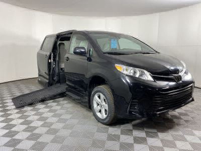 Handicap Van for Sale - 2019 Toyota Sienna LE Standard Wheelchair Accessible Van VIN: 5TDKZ3DC1KS003946