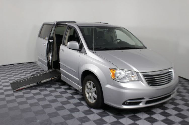 2012 chrysler town and country handicap van