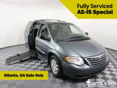 Handicap Van for Sale - 2007 Chrysler Town & Country Touring Wheelchair Accessible Van VIN: 2A4GP54L17R283529